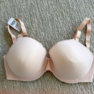 SOMA 34DDD. NWT Smooth Bra. FREE Shipping